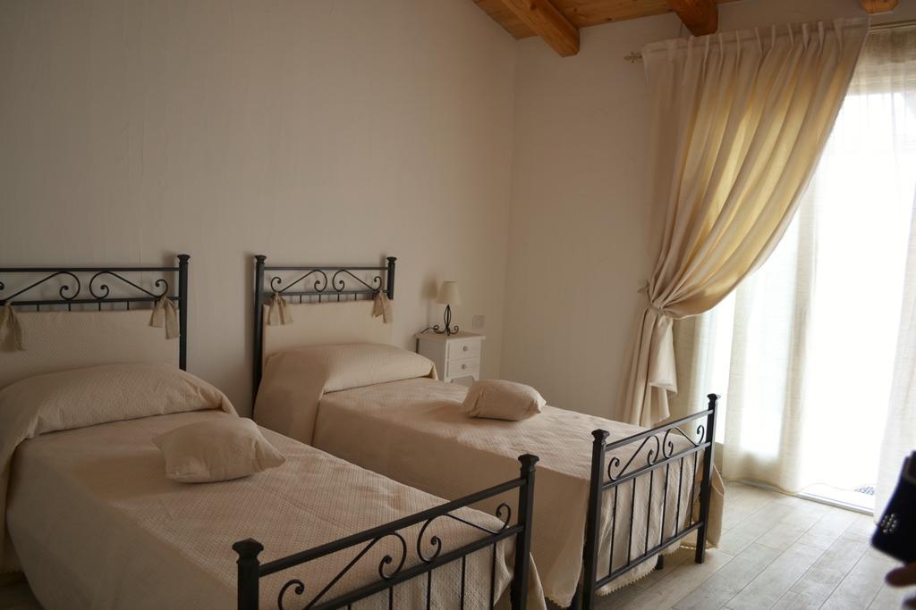 Bed and Breakfast Nacchinono Ольбія Екстер'єр фото